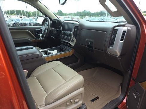 Used 2015 GMC Sierra 1500 SLT w/ SLT Crew Cab Value Package AWD/4WD image 9