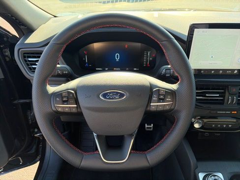 Used 2024 Ford Escape ST-Line w/ Tech Pack #1 AWD/4WD image 15
