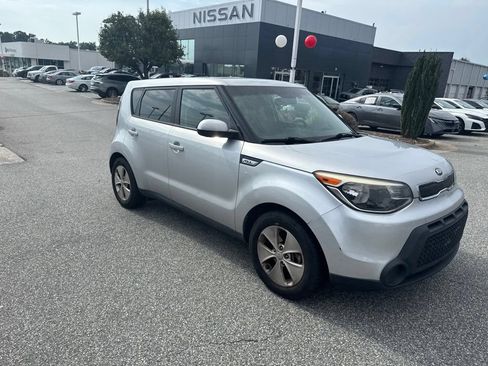 Used 2015 Kia Soul FWD image 5