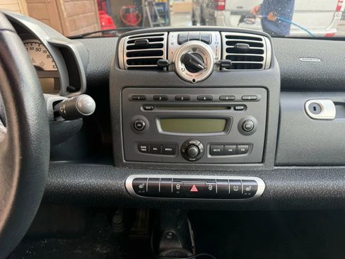 Used 2009 smart fortwo passion image 10