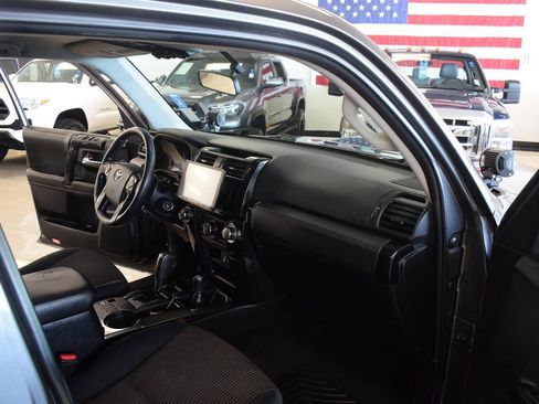 Used 2015 Toyota 4Runner Trail AWD/4WD image 46