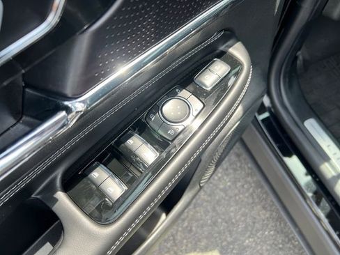 Certified 2024 Lincoln Corsair AWD image 16