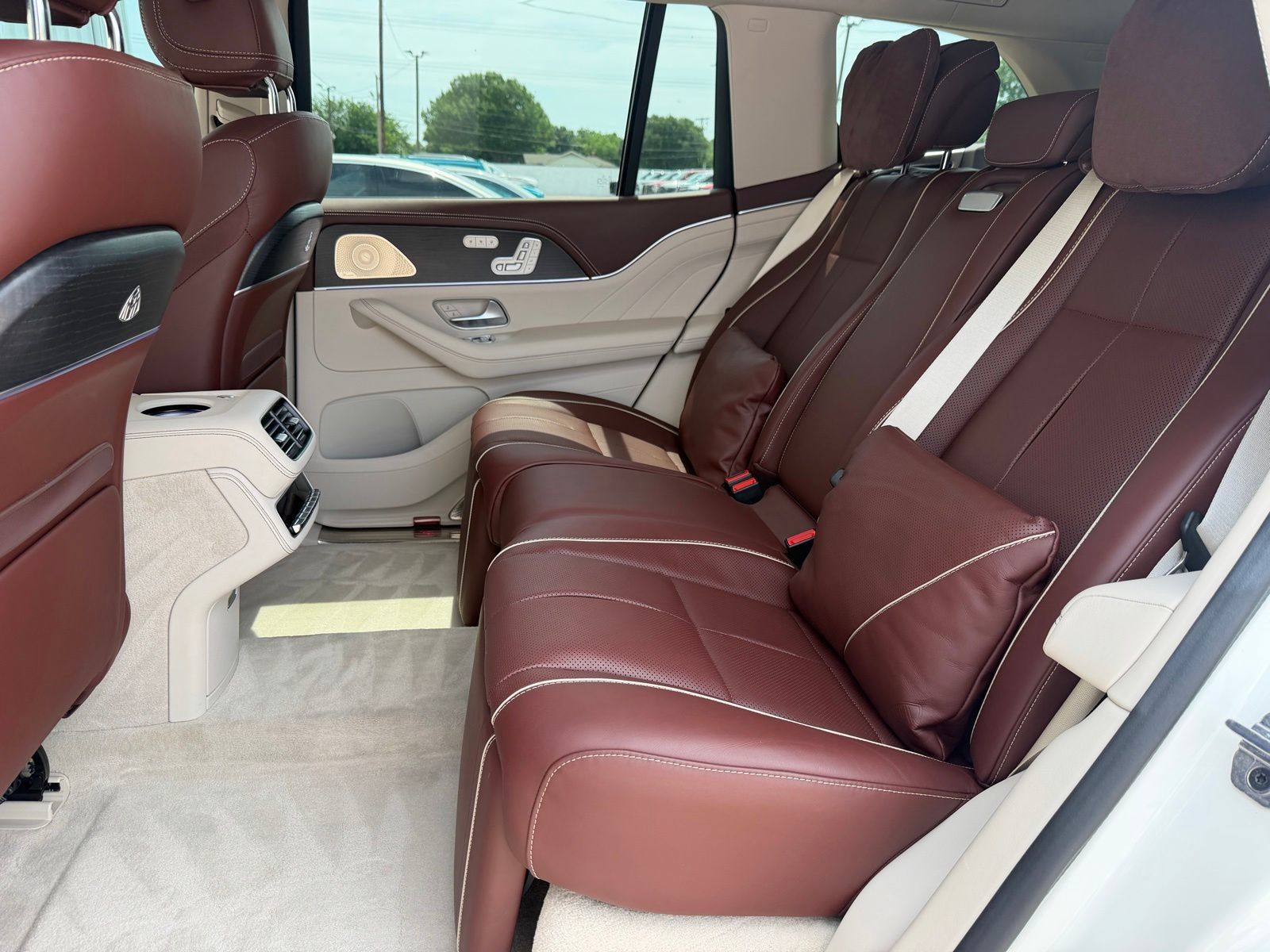 Used 2023 Mercedes-Benz Maybach GLS 600 4MATIC image 21