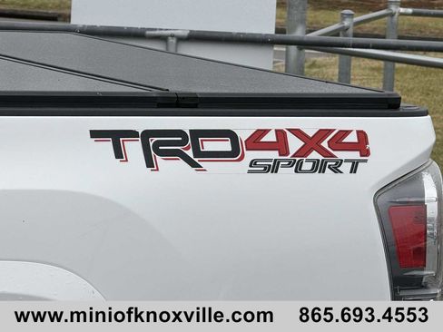 Used 2020 Toyota Tacoma TRD Sport image 29