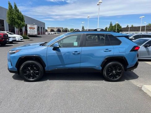 Used 2022 Toyota RAV4 SE w/ Convenience Package AWD/4WD image 8
