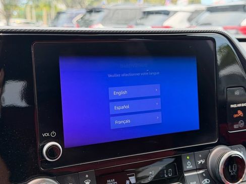 Used 2023 Toyota Highlander XSE FWD image 23