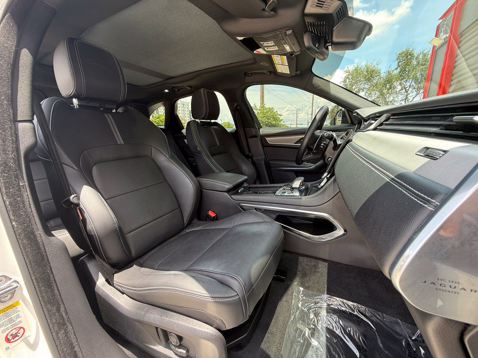 Used 2025 Jaguar F-PACE R-Dynamic S AWD/4WD image 22