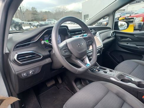 Used 2023 Chevrolet Bolt LT image 8