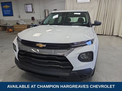Used 2023 Chevrolet TrailBlazer LS FWD image 39