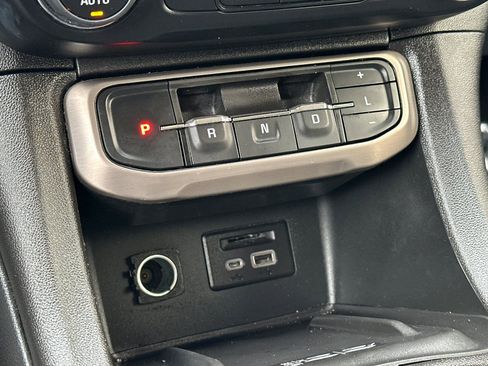 Certified 2023 GMC Acadia Denali image 30