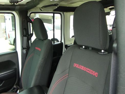 Certified 2022 Jeep Wrangler Unlimited Rubicon w/ Xtreme Recon 35" Tire Package AWD/4WD image 18