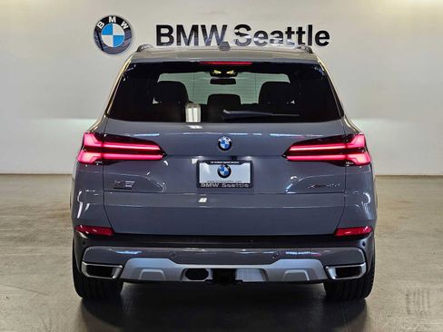Used 2025 BMW X5 xDrive40i w/ Parking Assistance Package AWD/4WD image 5