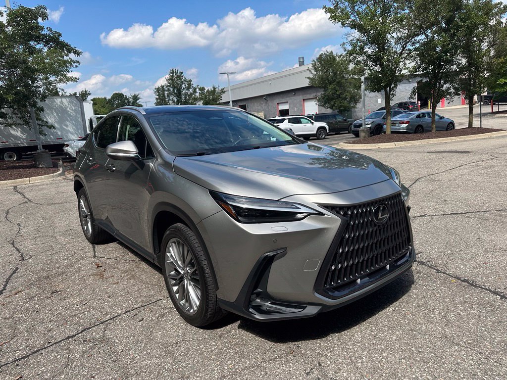 Used 2022 Lexus NX 350h AWD w/ Vision Package image 7