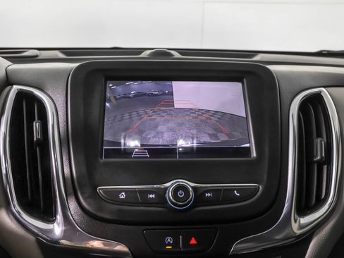 Used 2022 Chevrolet Equinox LS image 8