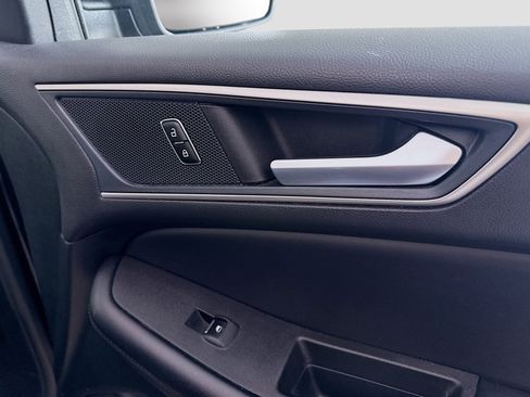 Used 2023 Ford Edge SEL image 31