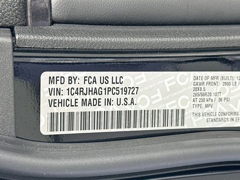 Used 2023 Jeep Grand Cherokee Altitude AWD/4WD image 30