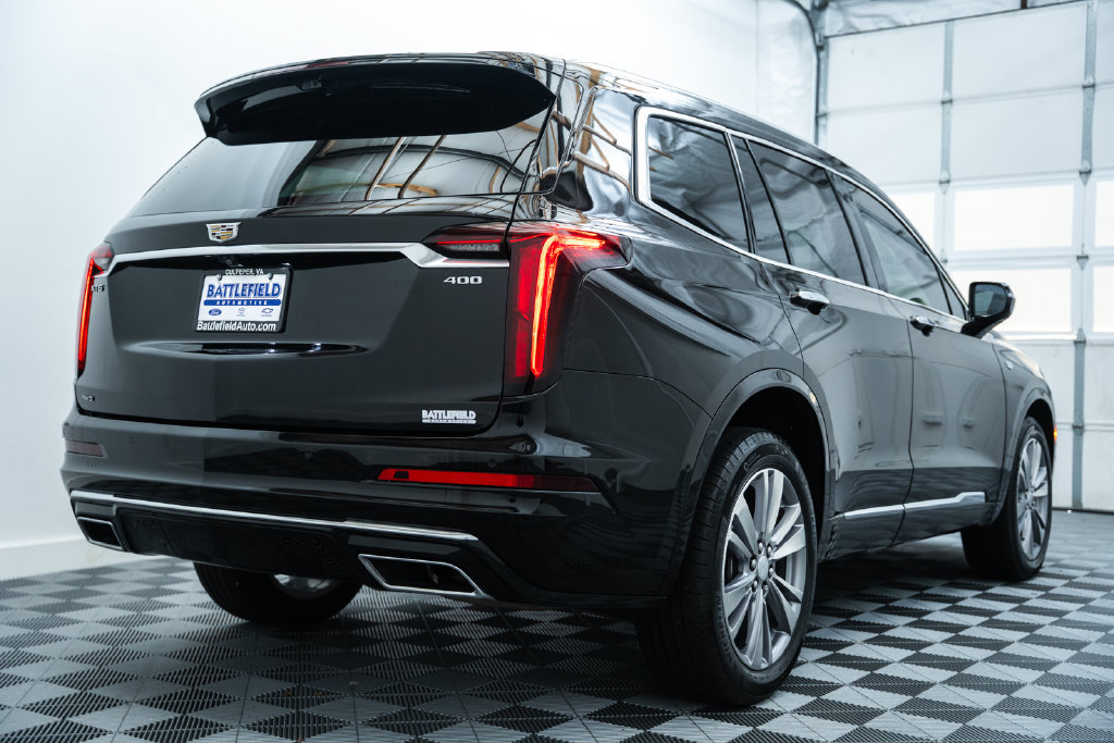 Used 2024 Cadillac XT6 Premium Luxury w/ Technology Package AWD/4WD image 5