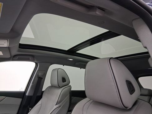 Used 2023 Acura MDX SH-AWD w/ Advance Package image 14