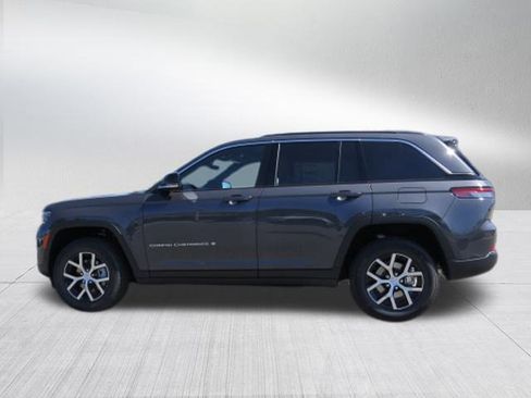 New 2025 Jeep Grand Cherokee Limited w/ Trailer Tow Package image 6