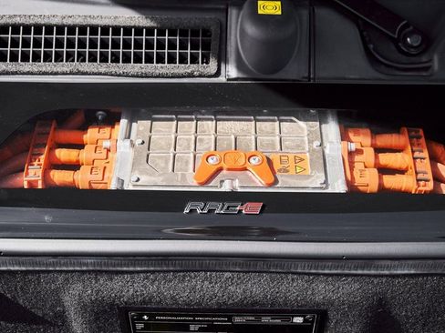 Used 2021 Ferrari SF90 Stradale image 19