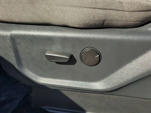 Used 2022 Ford F250 XLT w/ XLT Premium Package image 16