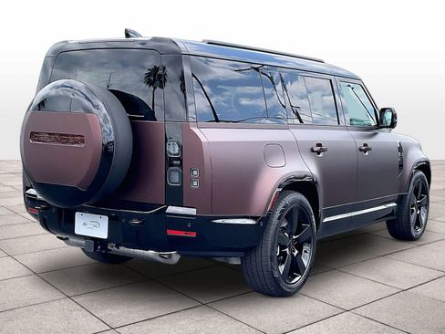 New 2026 Land Rover Defender 130 X-Dynamic SE AWD/4WD image 4