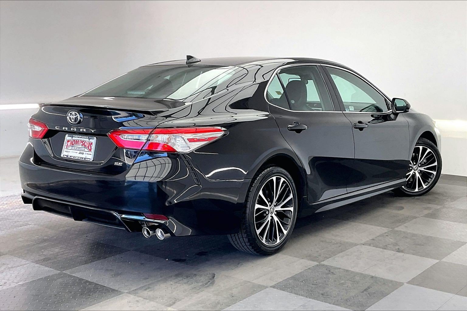 Used 2020 Toyota Camry SE FWD image 13