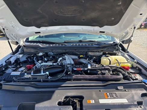 Used 2024 Ford F350 Limited w/ FX4 Off-Road Package image 41