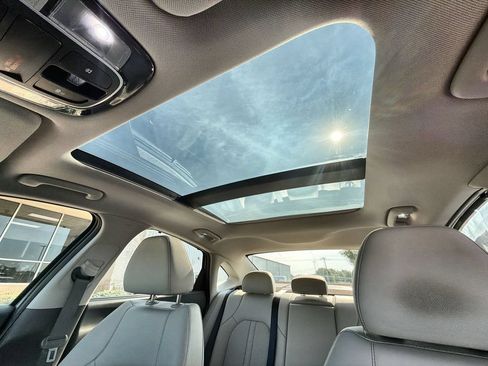 Used 2023 Hyundai Sonata Limited FWD image 16
