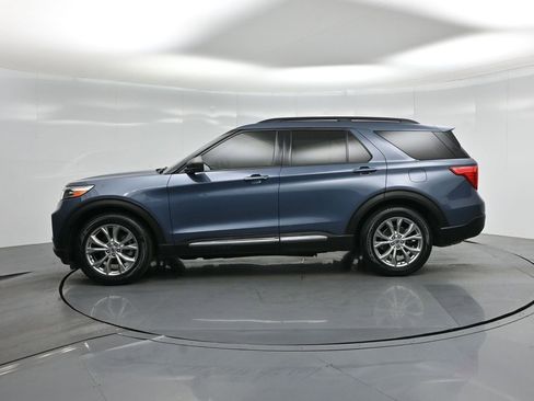 Used 2021 Ford Explorer XLT w/ Equipment Group 202A image 30