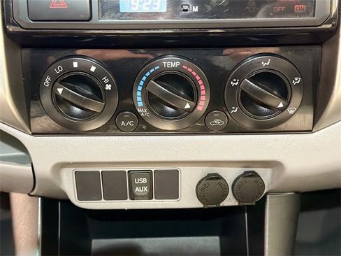 Used 2013 Toyota Tacoma PreRunner image 12