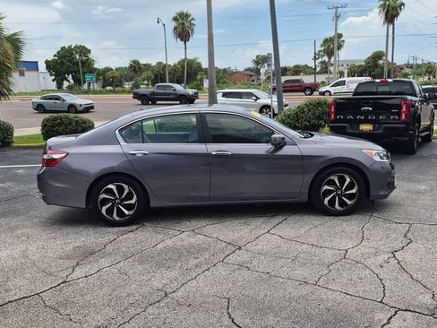 Used 2017 Honda Accord EX-L image 4