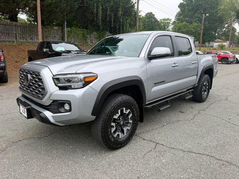 Used 2023 Toyota Tacoma TRD Off-Road AWD/4WD image 20