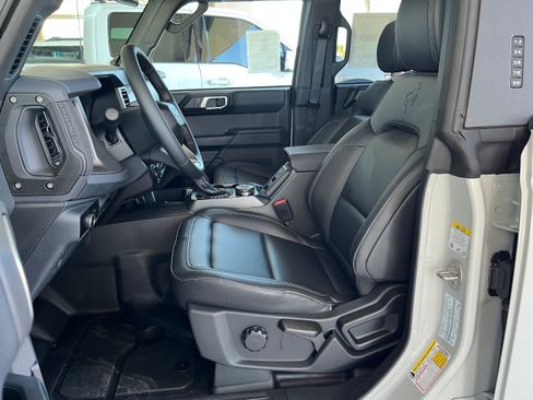 New 2026 Ford Bronco Badlands AWD/4WD image 6