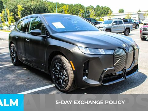 Used 2026 BMW iX xDrive60 w/ M Sport Package AWD/4WD image 3