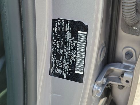 Used 2023 Hyundai Elantra Limited FWD image 31