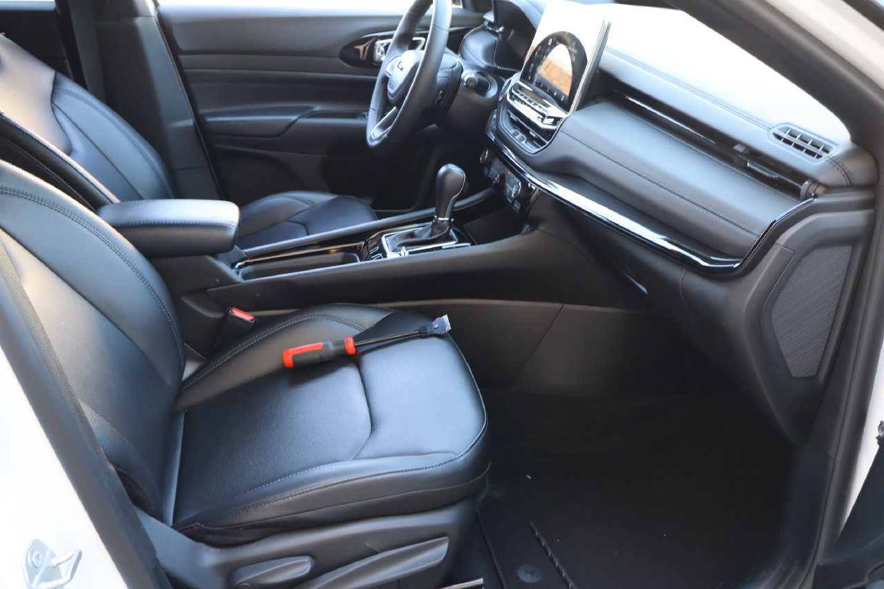 Used 2026 Jeep Compass Limited AWD/4WD image 16