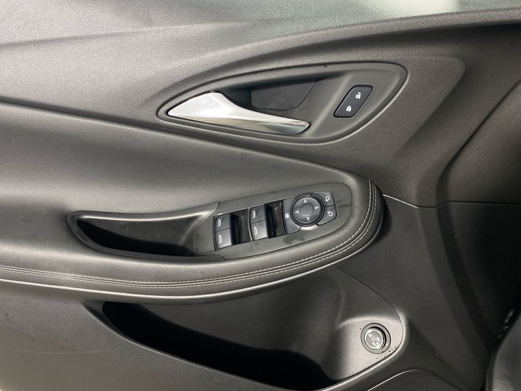 Certified 2024 Buick Encore GX Sport Touring w/ Experience Buick Package FWD image 13