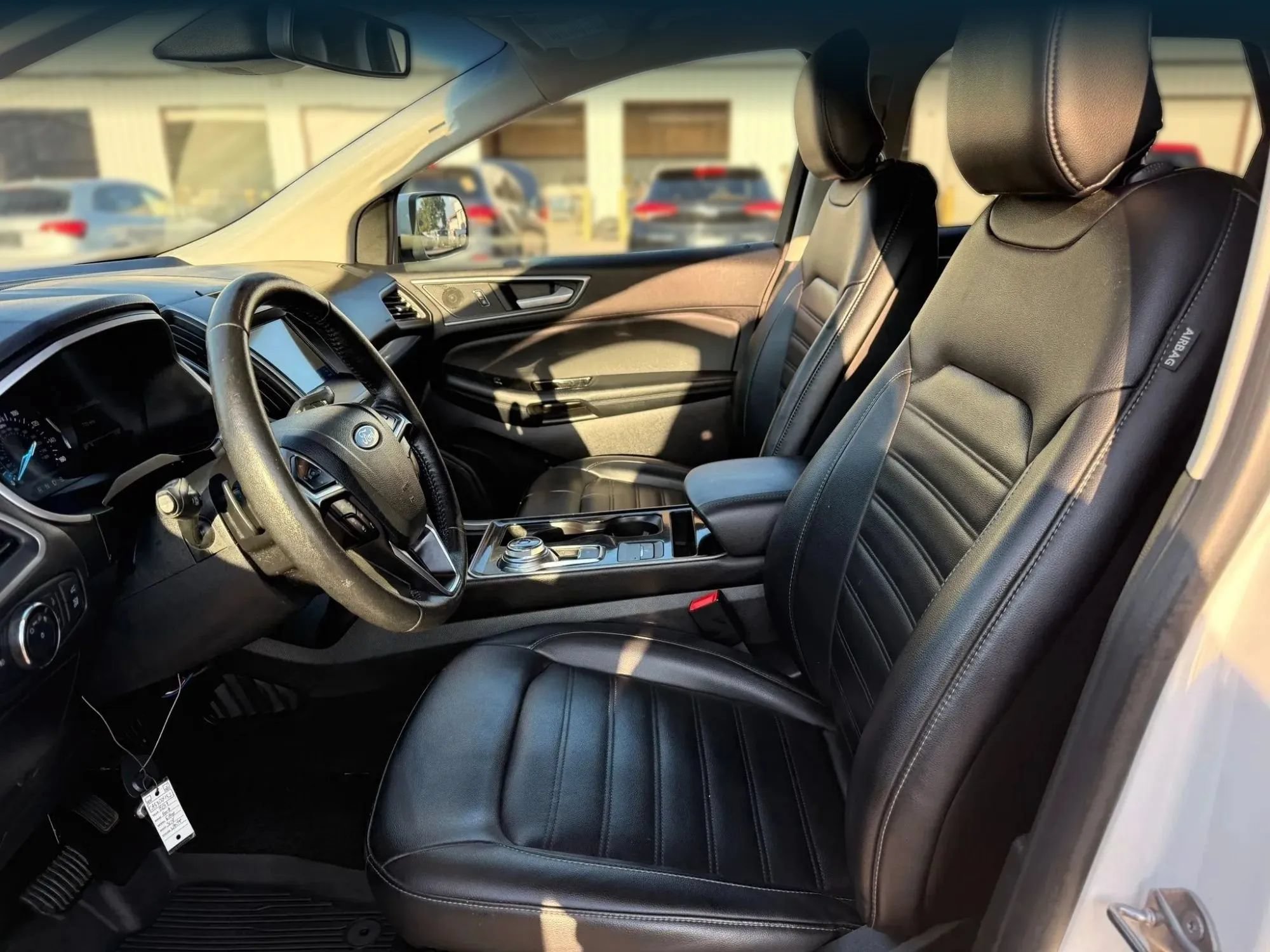 Used 2019 Ford Edge SEL w/ Equipment Group 201A AWD/4WD image 2