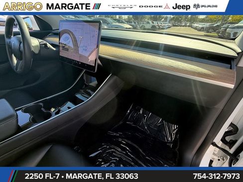 Used 2020 Tesla Model Y Long Range AWD/4WD image 18