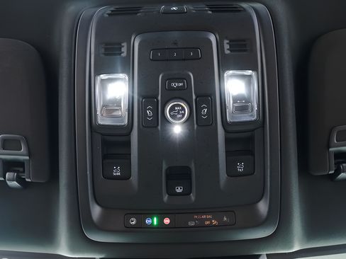 Used 2022 Cadillac Escalade Premium Luxury w/ Touring Package AWD/4WD image 19