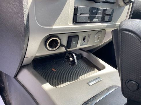 Used 2010 Ford Escape XLT FWD image 8
