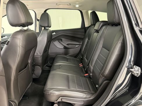 Used 2015 Ford Escape Titanium w/ Equipment Group 301A FWD image 23
