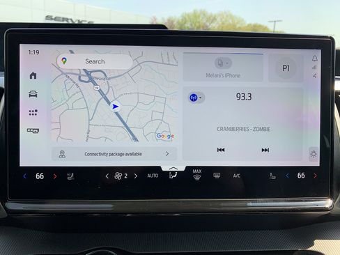 Used 2025 Ford Expedition Max Active image 23