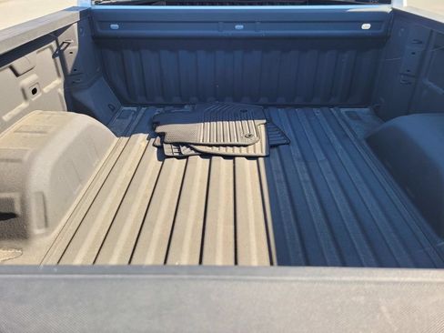 Used 2023 Chevrolet Silverado 1500 Custom RWD image 10