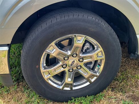 Used 2023 Ford F150 XLT w/ Equipment Group 302A High image 10