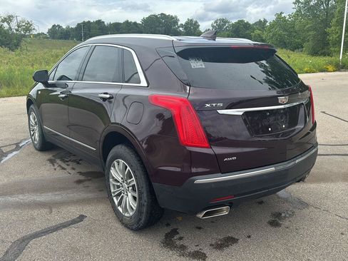 Used 2018 Cadillac XT5 Luxury w/ Driver Awareness Package AWD/4WD image 3