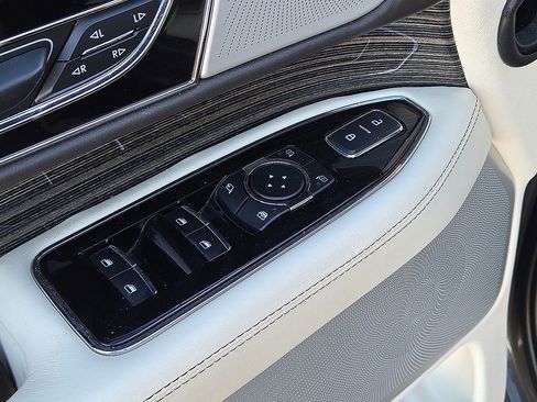 Used 2023 Lincoln Navigator Black Label image 20