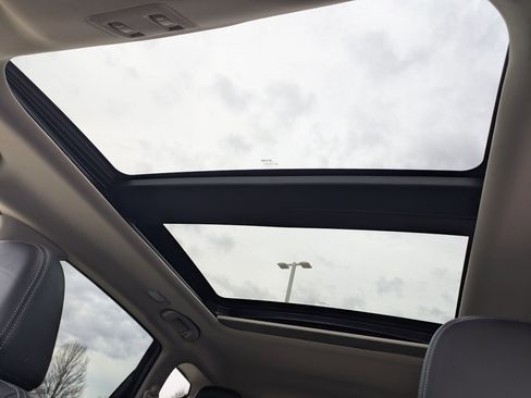 Used 2019 Nissan Murano Platinum image 12