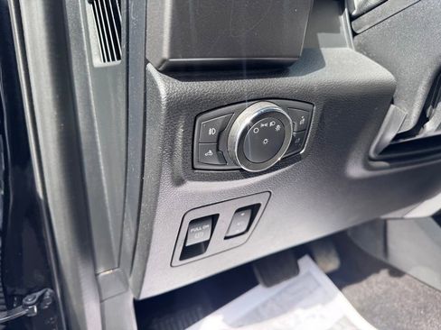Used 2020 Ford F150 XLT w/ Equipment Group 302A Luxury AWD/4WD image 16